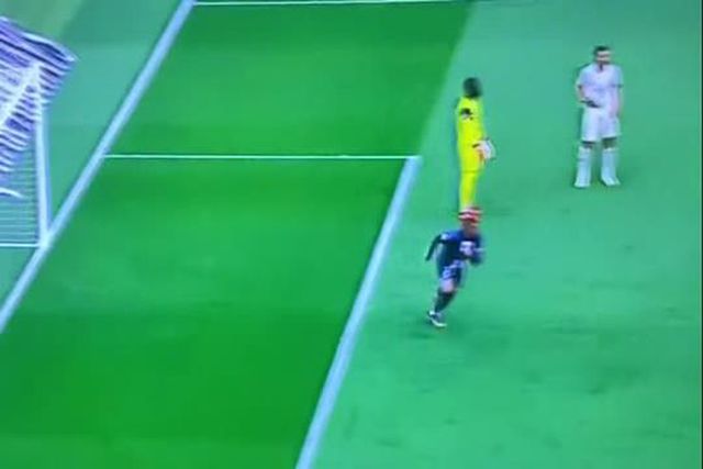 Digno dos apanhados: a ‘ratice’ de Mbappé para o golo do PSG