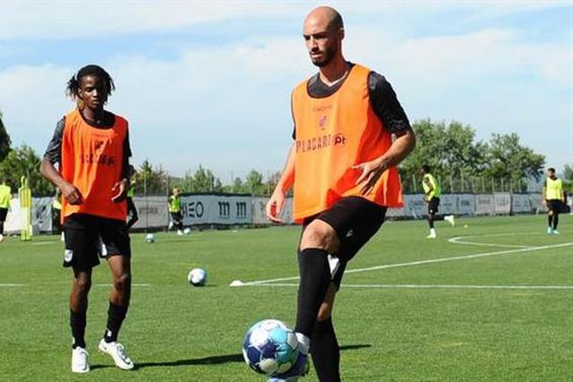 Mikel e Bamba podem juntar-se