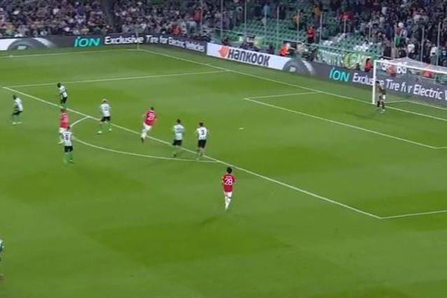 Golaço de Rashford para desilusão dos adeptos do Bétis (vídeo)