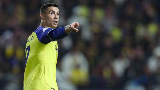 Ronaldo pode voltar à Europa pela porta do Chelsea