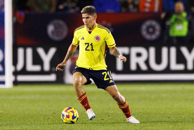 Médio internacional colombiano muito perto de ser reforço