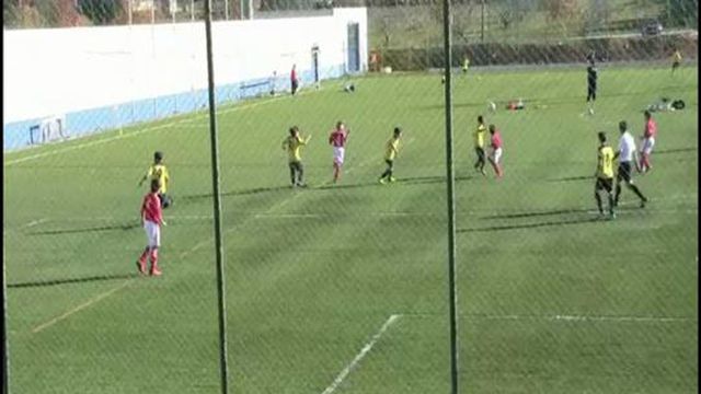 Aos nove anos já encantava: veja bem este ‘cabrito’ de João Neves