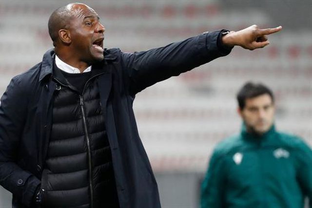 Patrick Vieira afastado do comando da equipa após 12 jogos sem ganhar