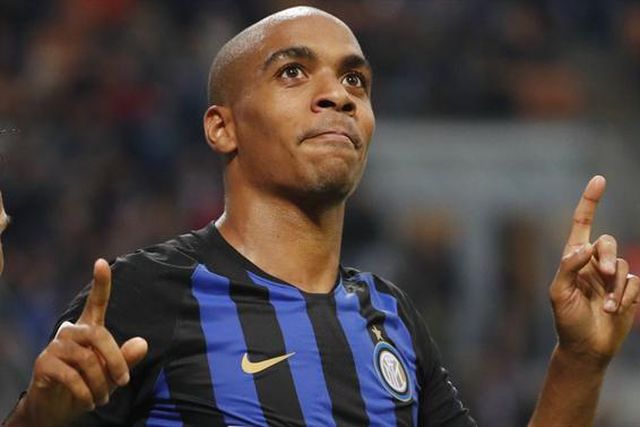 «João Mário, mete a mão na consciência»