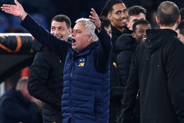 Mourinho dá espetáculo na goleada da Roma (vídeo)