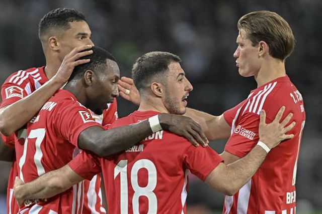 Union Berlim, com Diogo Leite; vence e ainda sonha com o título