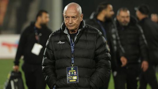 Zamalek, de Jesualdo, perde na Argélia e falha acesso aos quartos de final da Liga dos Campeões