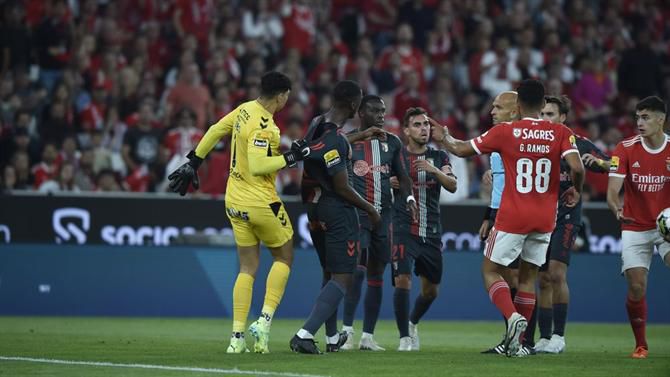 Os dois casos da primeira parte: Benfica e SC Braga pediram penáltis (vídeos)