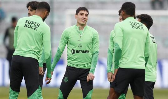 Sondagem: Sporting deve assinar novo contrato com Bellerín para a próxima época? Veja o resultado final