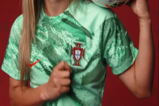 Pela primeira vez Seleção feminina tem equipamento próprio