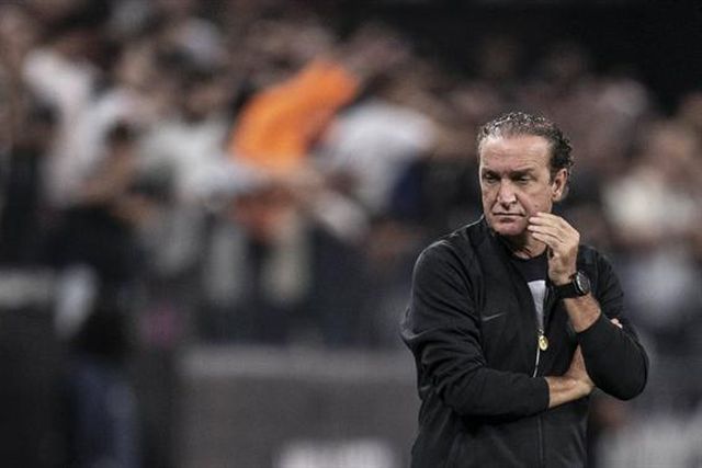 Depois de uma semana de protestos devido a caso de abuso, Cuca deixa comando da equipa