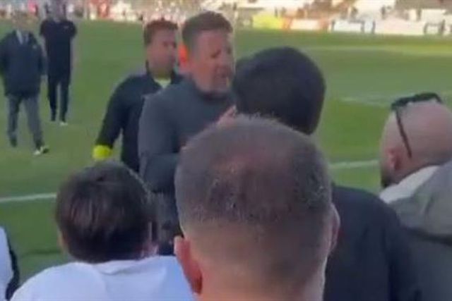 O confronto de Paulo Sérgio com um adepto: «Vou aí e arranco-te os olhos!» (vídeo)