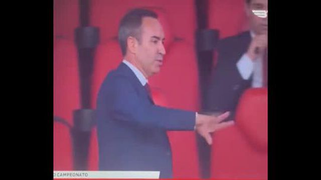 O polémico gesto de António Salvador no fim do Benfica-SC Braga