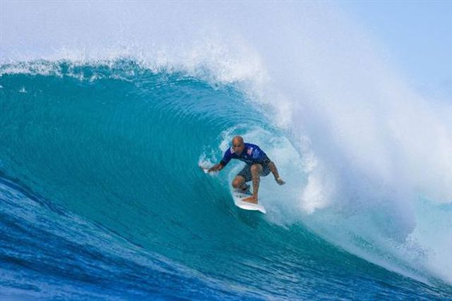 «É uma treta.» Kelly Slater quase fora do Mundial