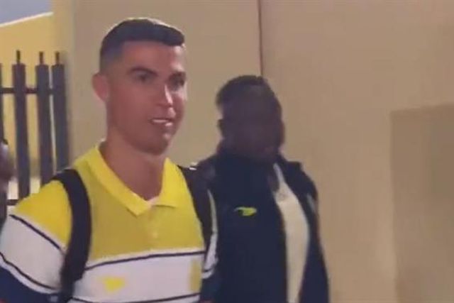 Ronaldo elogia jornalista: «Falas bem português» (vídeo)