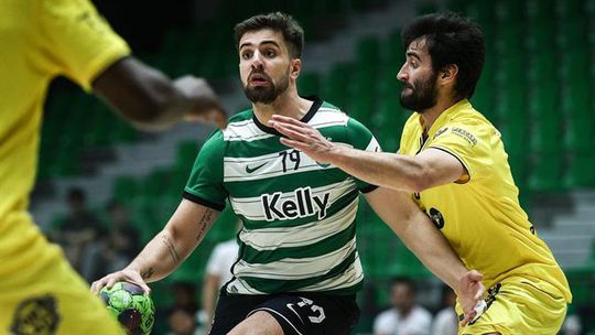 Sporting mantém liderança