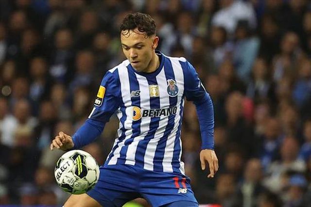 Pepê apontado à seleção brasileira como lateral 