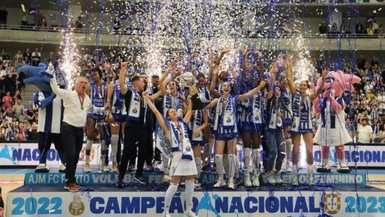Equipa feminina do FC Porto é tricampeã nacional