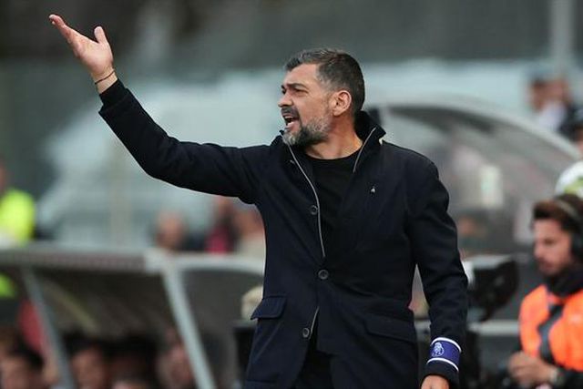 «Nesta casa nunca, mas nunca, se atira a toalha ao chão!»