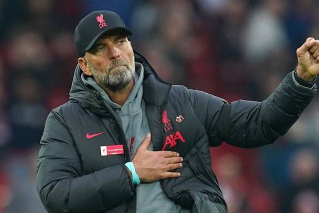 «Não vamos comprar jogadores sobrevalorizados»