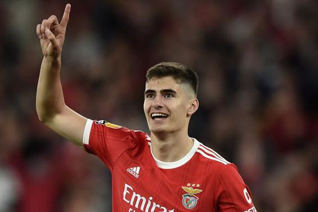 Estudo do CIES: António Silva nos jovens mais promissores do mundo - lista com sete jogadores dos três grandes (fotogaleria)