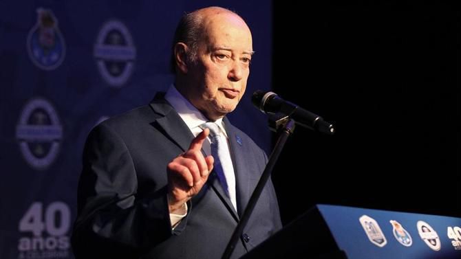 Pinto da Costa juntou membros da primeira Direção