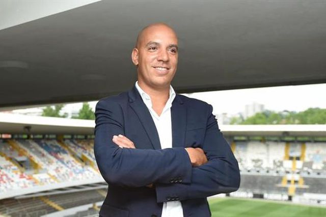 Bragantino,  de Pedro Caixinha, apadrinha estreia de Pepa