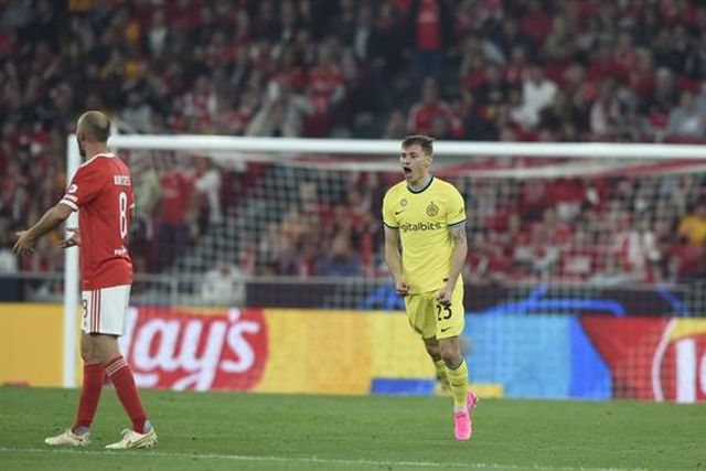 Bastoni centrou e Barella não perdoou de cabeça (vídeo)