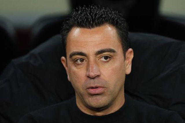 Xavi comenta comparações com Guardiola e aborda futuro de Gavi