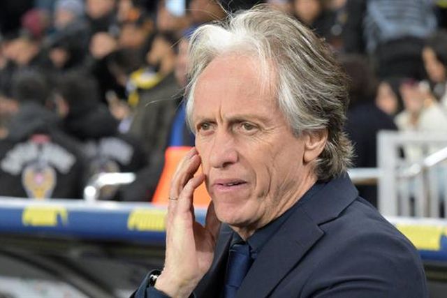Volte-face na situação de Jorge Jesus