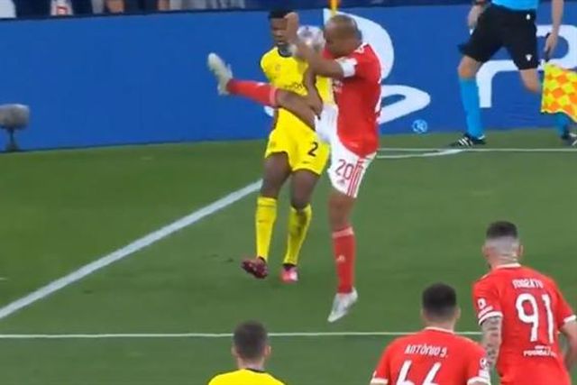 Penálti por mão de João Mário aproveitado por Lukaku (vídeo)