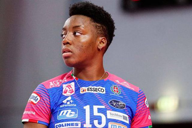 Tragédia: Jogadora de 18 anos comete suicídio após jogo da Liga dos Campeões