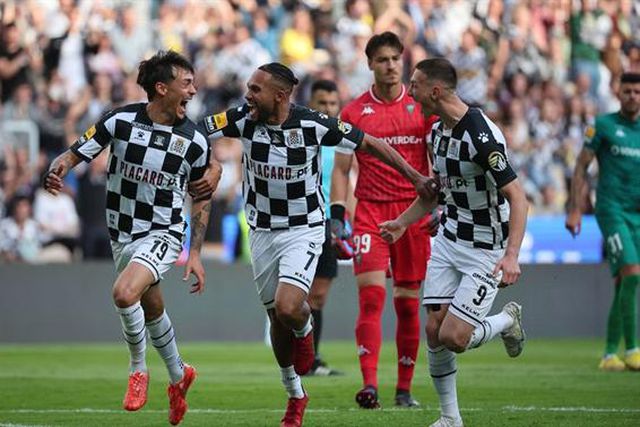 Mangas vale três pontos ao Boavista frente ao Estoril (veja o resumo)