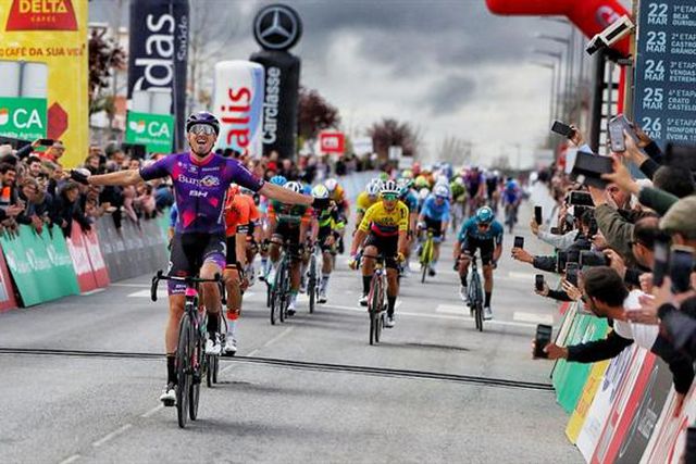 Volta ao Alentejo: Cyril Barthe conquista etapa e liderança em Estremoz