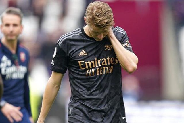 «Começámos a fazer coisas estúpidas com a bola...»