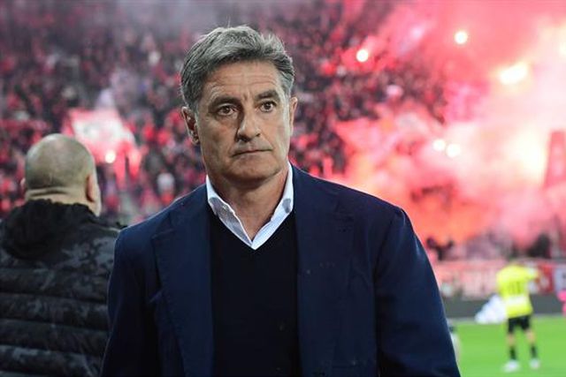 Oficial: Michel deixa Olympiakos
