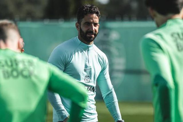 Um regresso e 10 jovens às ordens de Amorim