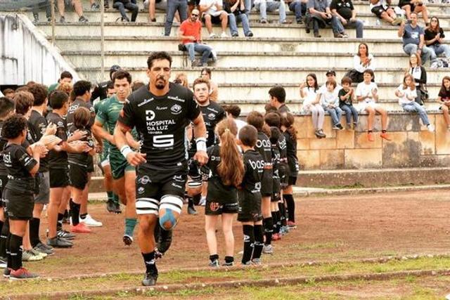 Académica despromovida