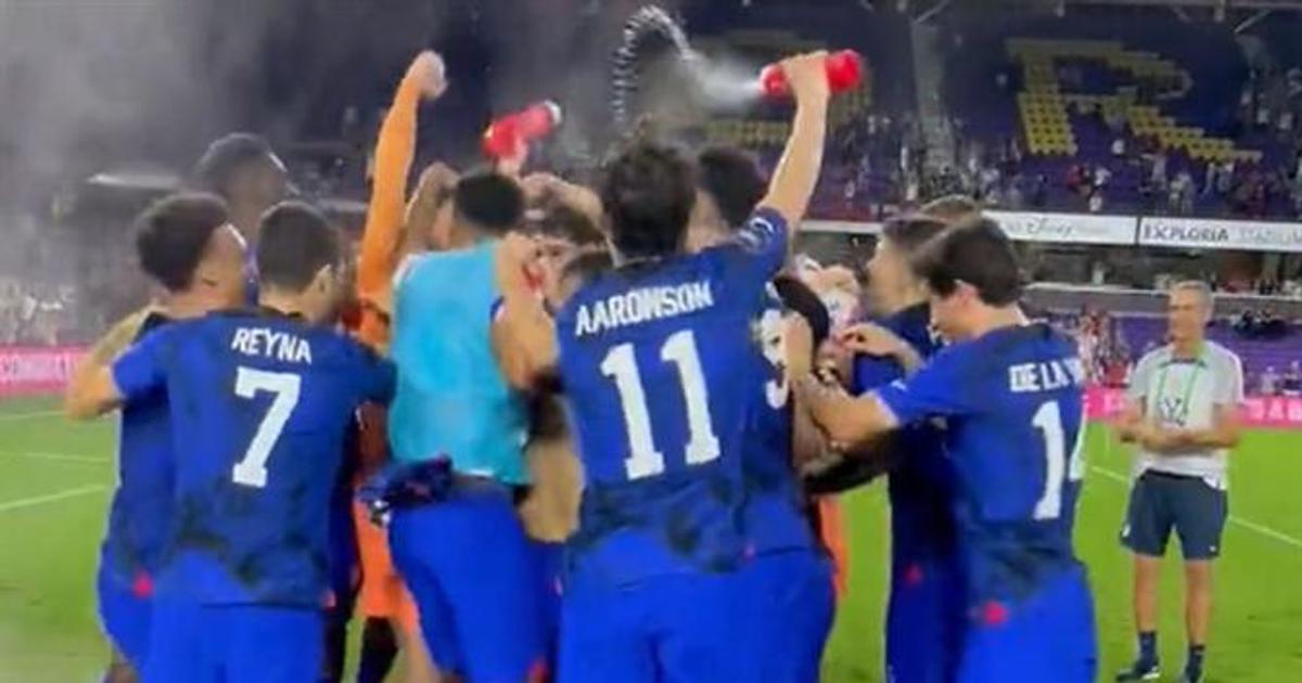 Guarda-redes do Arsenal faz 'chá revelação' de forma original (vídeo ...