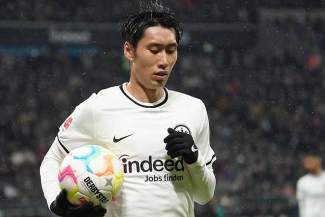 Cuidado, Benfica: Nápoles vai com tudo por Kamada