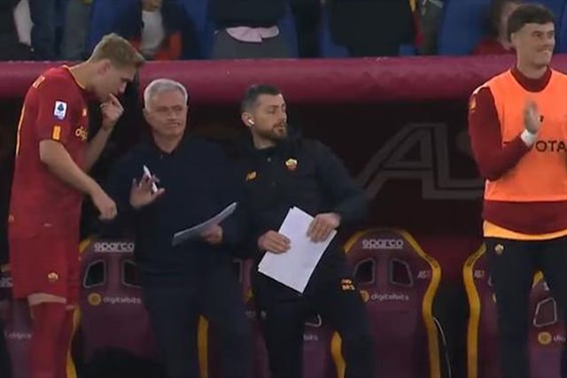 O momento viral de Mourinho com Solbakken (vídeo)