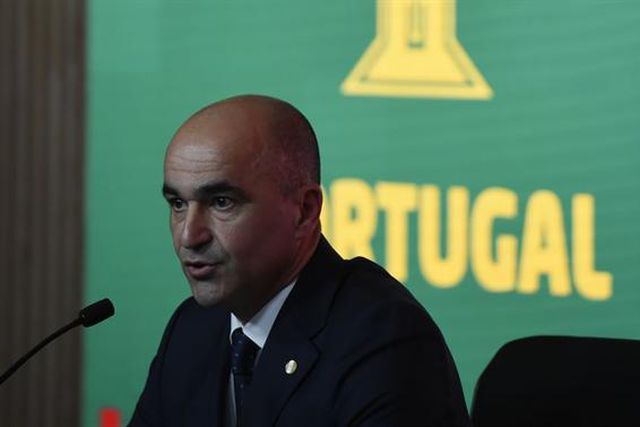 Roberto Martínez destaca importância de Danilo e diz que lista é «ponto e partida»