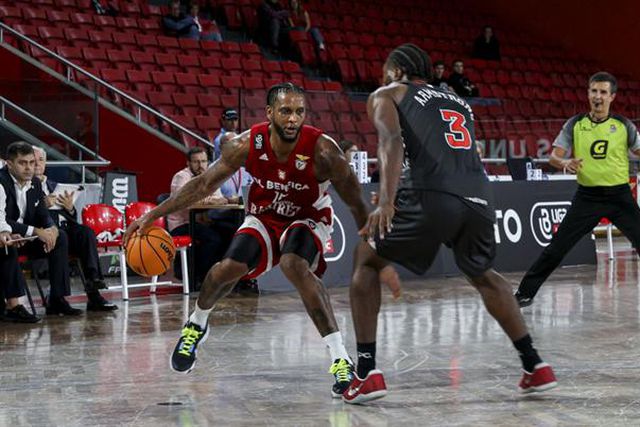 Benfica esmagador em Ovar com recorde de pontos