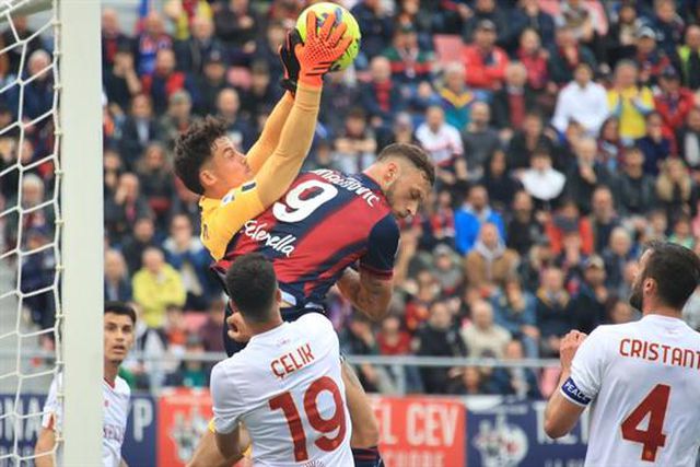 Svilar titular: Roma de Mourinho fica-se por ‘nulo’ em Bolonha