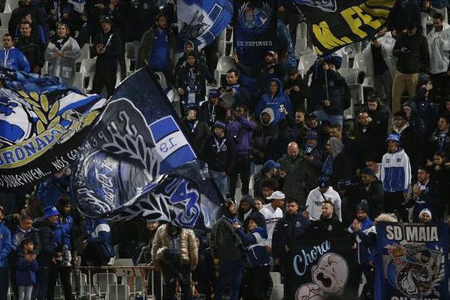 Adeptos do FC Porto festejam o golo do Chaves (vídeo)