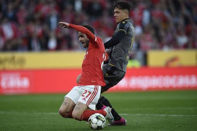 Penálti sobre Rafa e 16.º golo na Liga para João Mário (vídeo)