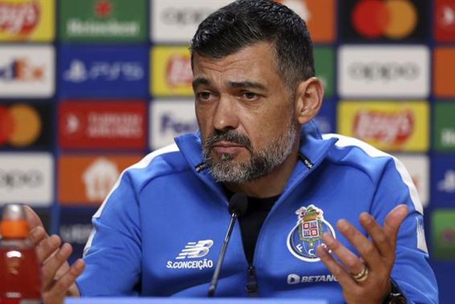 «Saber é maravilhoso, até com o tratador da relva nós aprendemos»