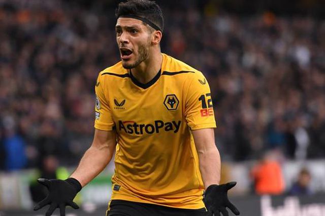 América na corrida por Jiménez