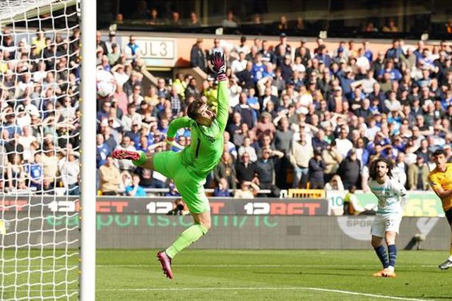 Colegas, ex-companheiros, rivais, todos rendidos ao golo de Matheus Nunes