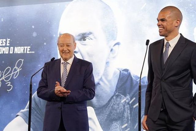 «Se calhar não é o último contrato de Pepe…»